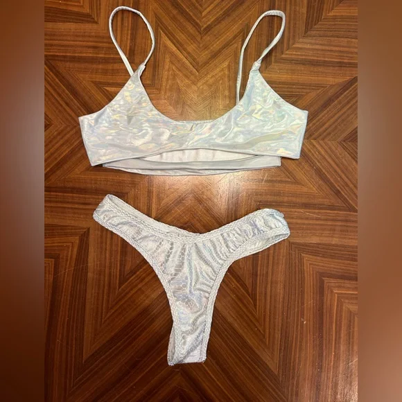 Iridescent rave outfit (or swimwear) - Picture 1 of 12